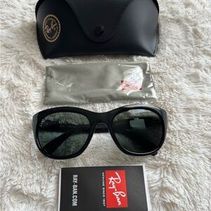 Luxury brand new Ray-Ban Sunglasses